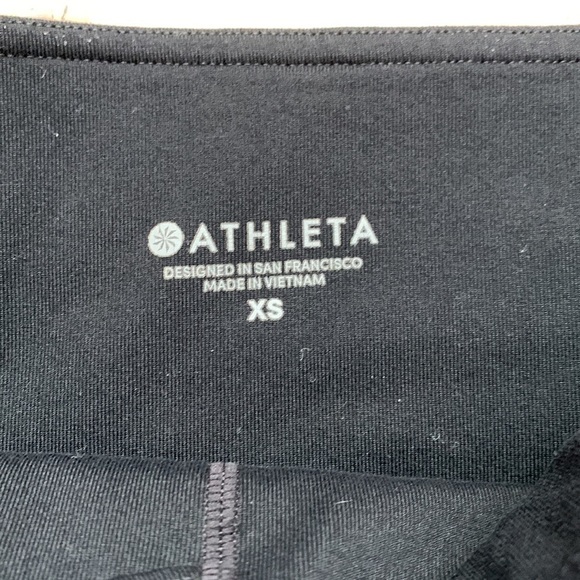 Athleta Women's 3/4 Leggings Size XS - Picture 2 of 9